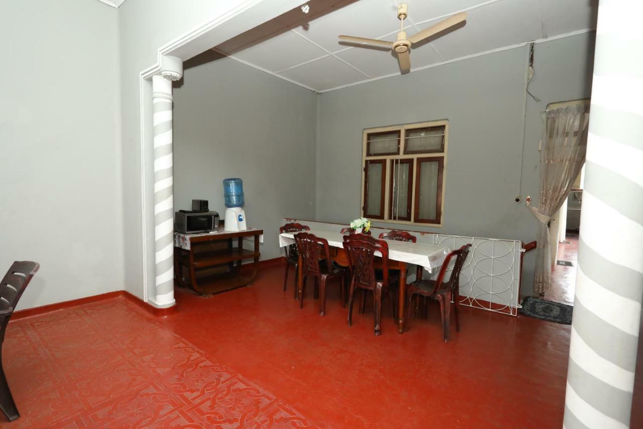 Jaffna Premier Inn Dış mekan fotoğraf